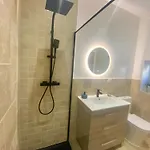 Le Patio Provencal-maison Avec Cour Privee Holiday home *