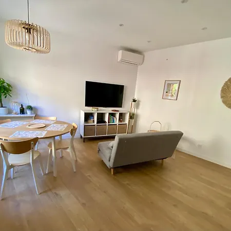 Tatil Evi Le Patio De Montaury Nîmes