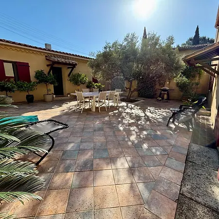 Дом отдыха Le Patio Provencal-maison Avec Cour Privee